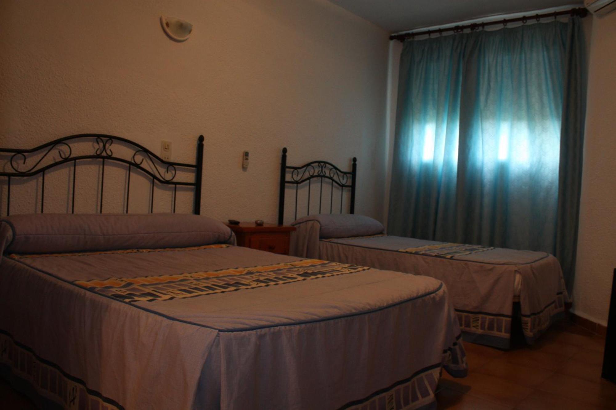 Hostal Tamarindos Matalascañas Esterno foto