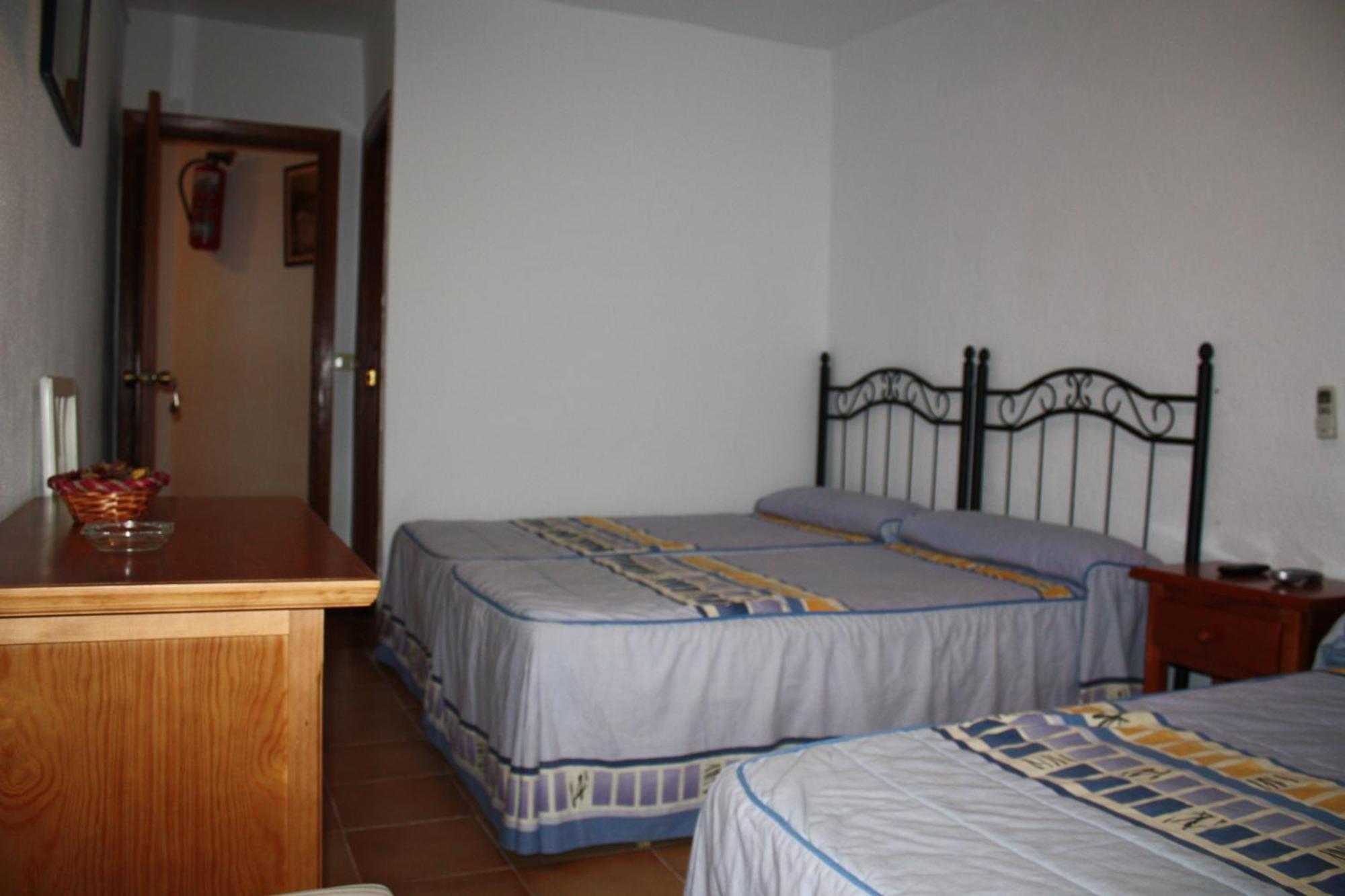 Hostal Tamarindos Matalascañas Esterno foto